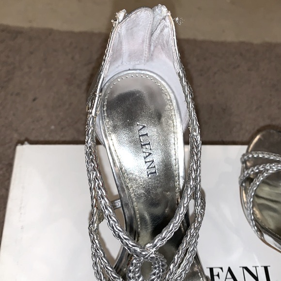 Alfani Womens 6.5 M Adenna Dress Sandals Silver Heels Shoes - Picture 5 of 7